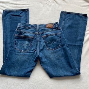 AG distressed blue jeans 33x34